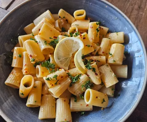 Lemon chili pasta