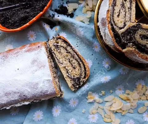 Poppy seed cake