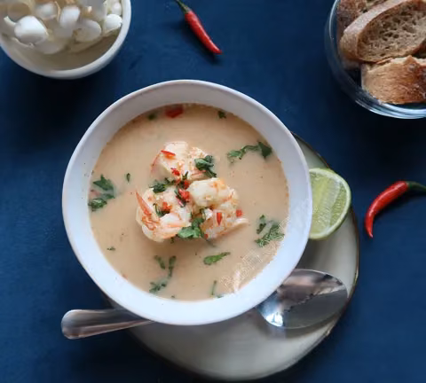 Tom yum soup