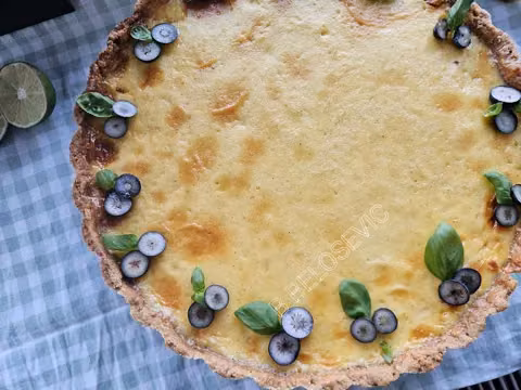 Vanilla crème brûlée tart